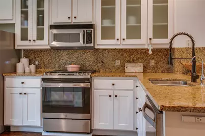 3208 Wycliff Avenue #3208, Dallas, TX 75219 - Photo 11