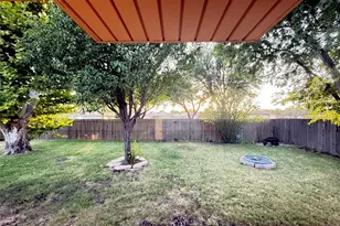 2401 Patricia Ln, Garland, TX 75041 - Photo 15