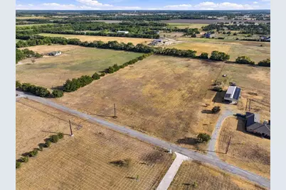 177 Country Place Lane, Van Alstyne, TX 75495 - Photo 11