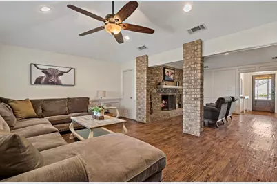 1603 Vicksburg Drive, Sachse, TX 75048 - Photo 7