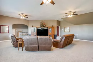 124 Stonewick Dr, Cresson, TX 76035 - Photo 25