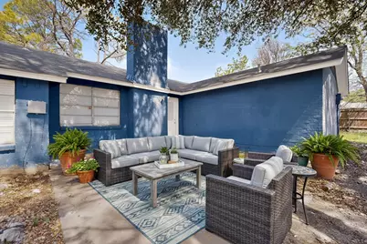 400 Casa Bello Court, Irving, TX 75062 - Photo 13