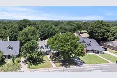 2704 Wolff Drive, Arlington, TX 76015 - Photo 3