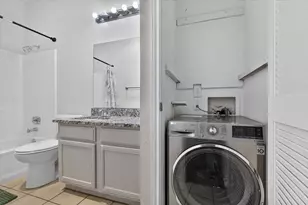 9254 Forest Ln, Dallas, TX 75243 - Photo 17