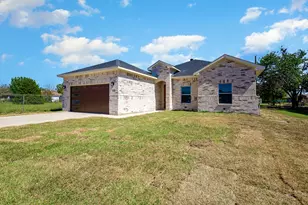 230 Flying Bridge Dr, Gun Barrel City, TX 75156 - Photo 1