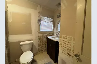 617 E 5th Street, Ferris, TX 75125 - Photo 11