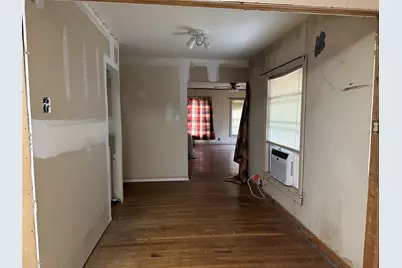 617 E 5th Street, Ferris, TX 75125 - Photo 7