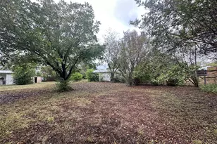 617 E 5th St, Ferris, TX 75125 - Photo 17