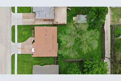 1112 Noble Avenue, Carrollton, TX 75006 - Photo 33