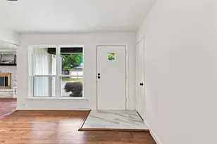 1112 Noble Ave, Carrollton, TX 75006 - Photo 5