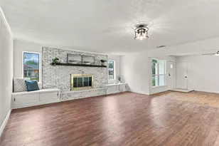 1112 Noble Ave, Carrollton, TX 75006 - Photo 9