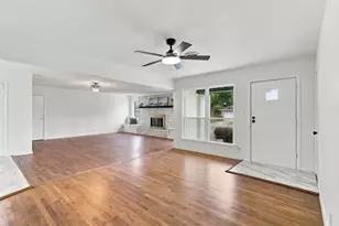 1112 Noble Ave, Carrollton, TX 75006 - Photo 5