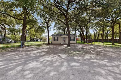 11424 Oakfield Drive, Balch Springs, TX 75180 - Photo 5