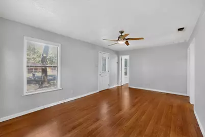 11424 Oakfield Drive, Balch Springs, TX 75180 - Photo 9