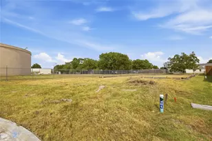 7301 Scott Ln, Greenville, TX 75402 - Photo 1