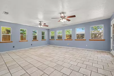 5517 Baker Drive, The Colony, TX 75056 - Photo 5