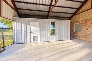 898 Farm Road 1700, Clarksville, TX 75426 - Photo 19