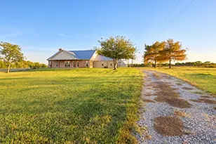 898 Farm Road 1700, Clarksville, TX 75426 - Photo 3