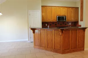 1405 Parkwood Ct, Stephenville, TX 76401 - Photo 7
