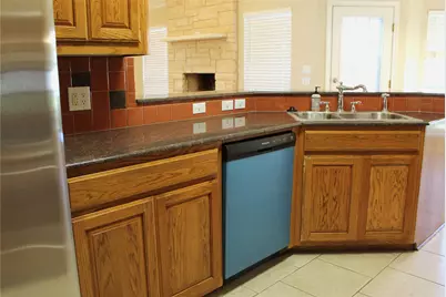 1405 Parkwood Court, Stephenville, TX 76401 - Photo 7