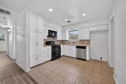 2024 Charleston Drive, Bedford, TX 76022 - Photo 9