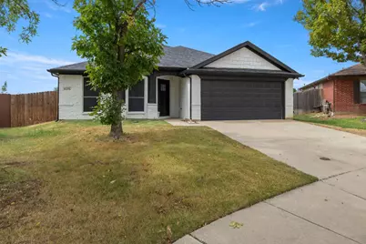8275 Horse Whisper Lane, Fort Worth, TX 76131 - Photo 3