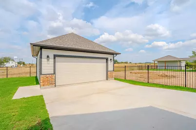 108 K Street, Meridian, TX 76665 - Photo 33