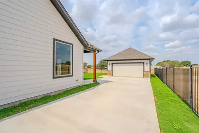 108 K Street, Meridian, TX 76665 - Photo 31