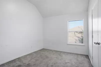 2447 Ranchview Drive, Grand Prairie, TX 75052 - Photo 17