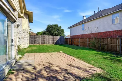 2447 Ranchview Drive, Grand Prairie, TX 75052 - Photo 23