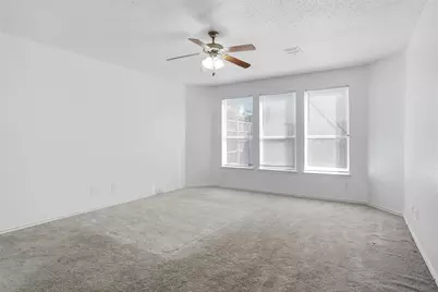 2447 Ranchview Drive, Grand Prairie, TX 75052 - Photo 13