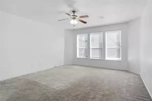 2447 Ranchview Dr, Grand Prairie, TX 75052 - Photo 13