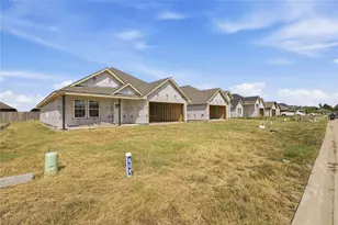 806 Moseley Ln, Greenville, TX 75402 - Photo 1