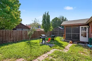 3136 Pine Valley Dr, Grand Prairie, TX 75052 - Photo 25