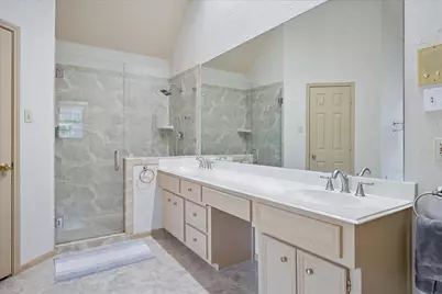 1211 Laguna Place, Carrollton, TX 75006 - Photo 13