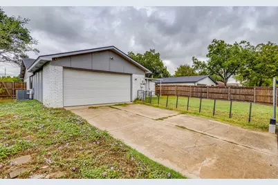 2101 Alder Trail, Grand Prairie, TX 75052 - Photo 37