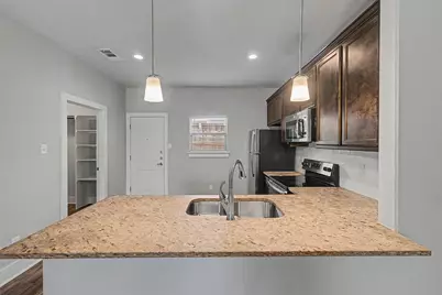 221 Stewart Bend Court, Azle, TX 76020 - Photo 7