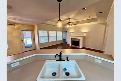 204 Bluebonnet Lane, Waxahachie, TX 75165 - Photo 9