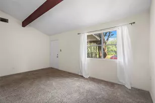 1811 Hidden Valley Rd, Granbury, TX 76049 - Photo 5