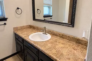313 Linda Dr, Burleson, TX 76028 - Photo 11