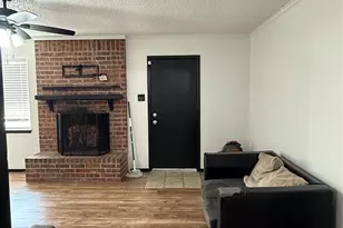 313 Linda Dr, Burleson, TX 76028 - Photo 3
