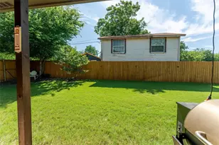 322 S S Bowie Dr, Weatherford, TX 76086 - Photo 7