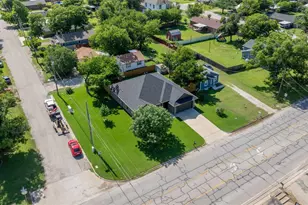 322 S Bowie Dr, Weatherford, TX 76086 - Photo 3