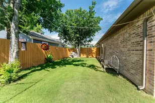 322 S Bowie Dr, Weatherford, TX 76086 - Photo 13
