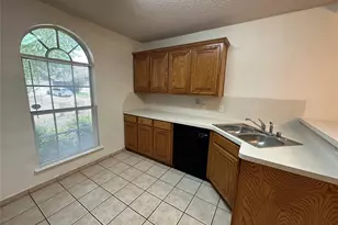 12216 Rolling Ridge Dr, Fort Worth, TX 76028 - Photo 5