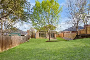 1031 Park Ave, Carrollton, TX 75006 - Photo 15