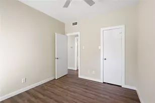 4414 Point Blvd, Garland, TX 75043 - Photo 13
