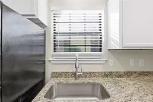 4414 Point Blvd, Garland, TX 75043 - Photo 9
