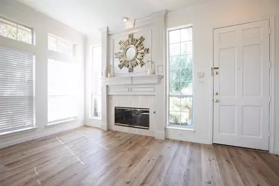 8714 Falls Road, Irving, TX 75063 - Photo 3
