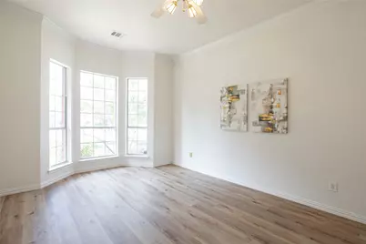 8714 Falls Road, Irving, TX 75063 - Photo 9